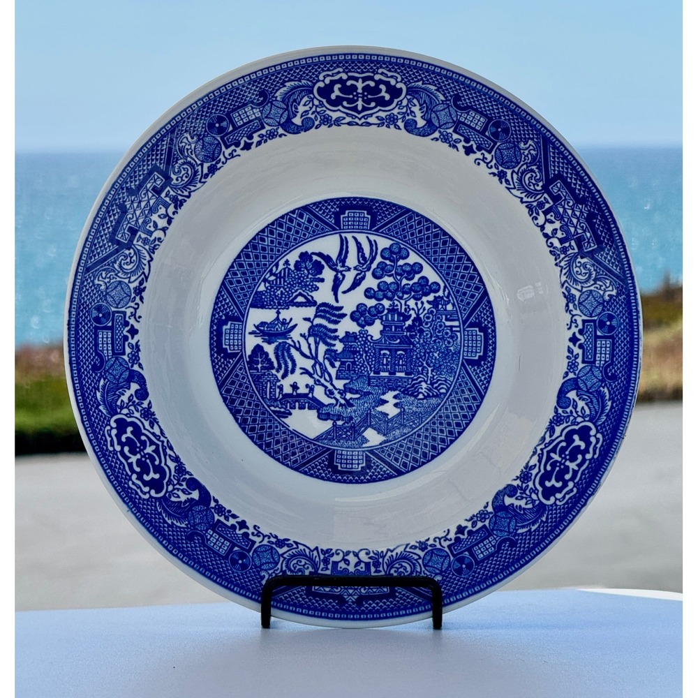 Blue Willow Unbranded Soup Bowl Unisex 9.5in Blue White Chinoiserie Vintage